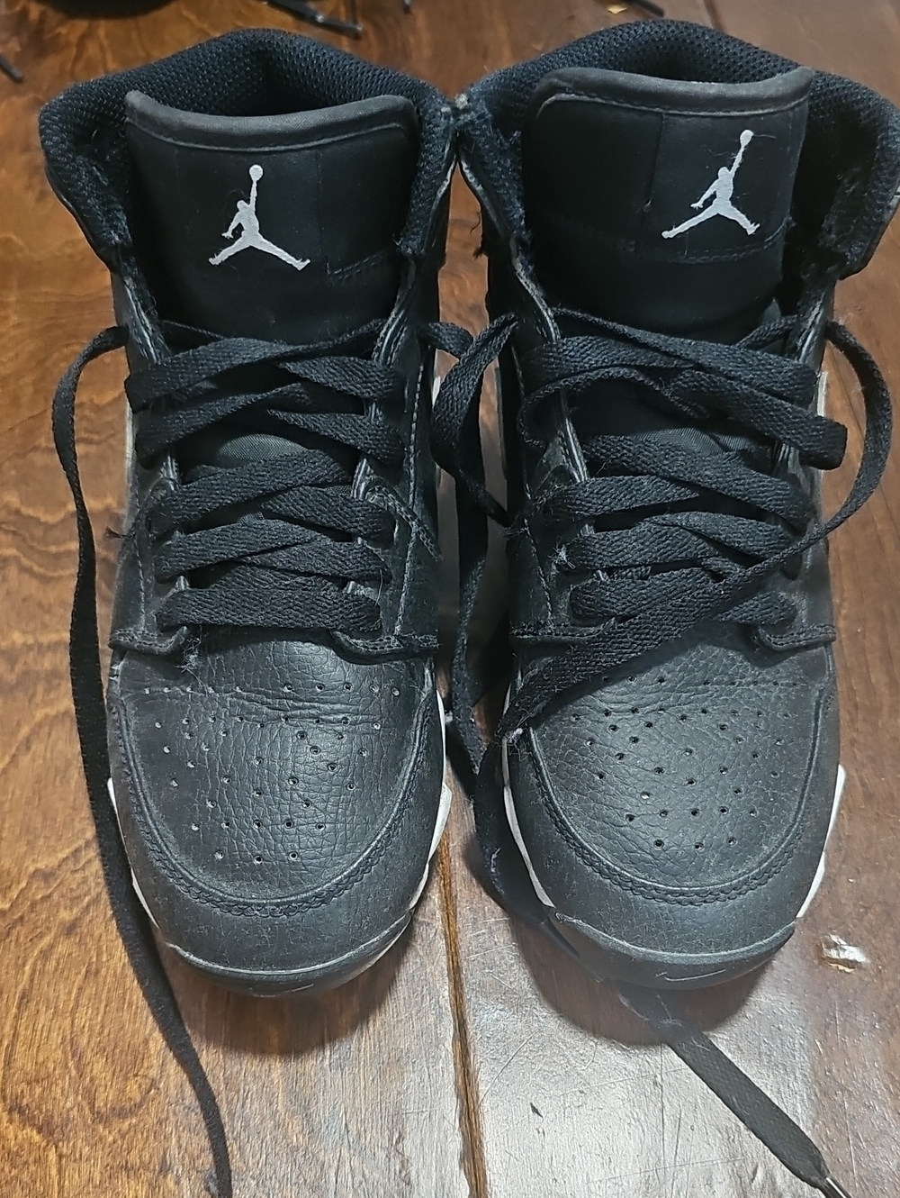 Nike Boy Sz 3Y Black High-Top Football Cleats with White Jumpman